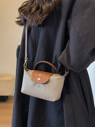 Mini-Crossbody-Tasche aus gespleißtem Premium-Nylon