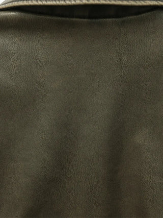 Motorradjacke aus Kunstleder mit Gürtel