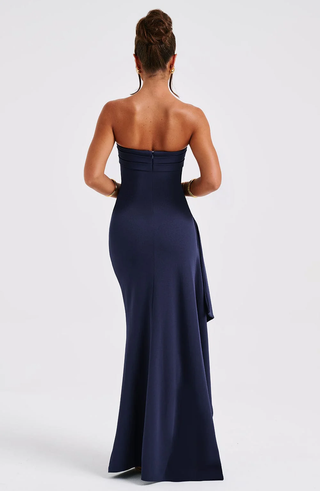 „When You're Not There“-Maxikleid mit hohem Schlitz
