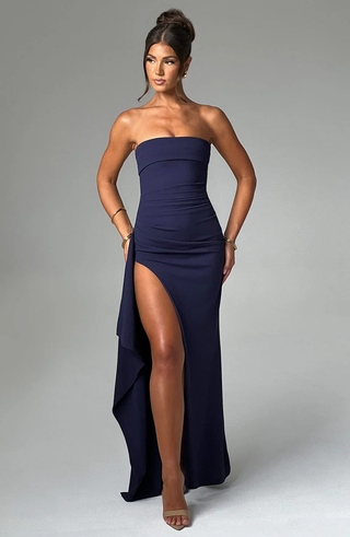 „When You're Not There“-Maxikleid mit hohem Schlitz